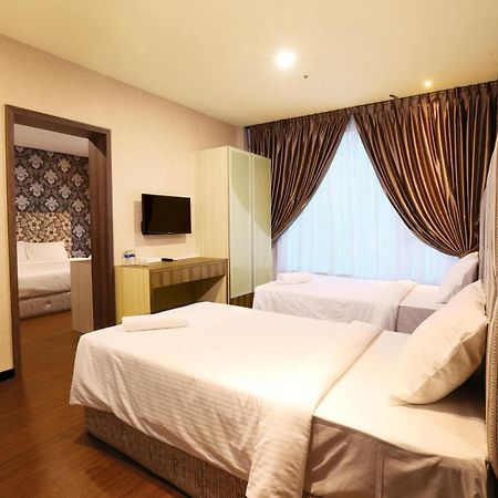 7 Heaven Boutique Hotel Пасир-Гуданг Экстерьер фото