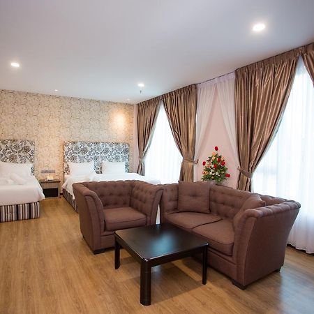 7 Heaven Boutique Hotel Пасир-Гуданг Экстерьер фото